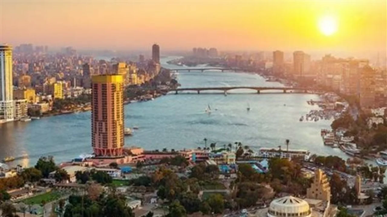 حالة الطقس.. تحذيرات من رياح ترابية شديدة قد تعيق حركة المسافرين بالطرق السريعة